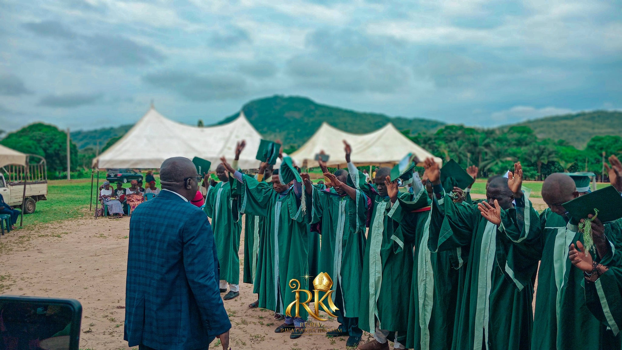 A Church FamilyBuilt on Faith &amp; Love